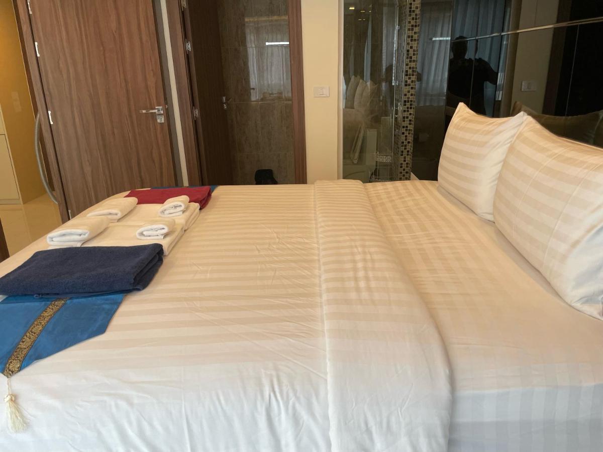 Luxury Business Suits In Grand Avenue By Pattaya City Estates 外观 照片
