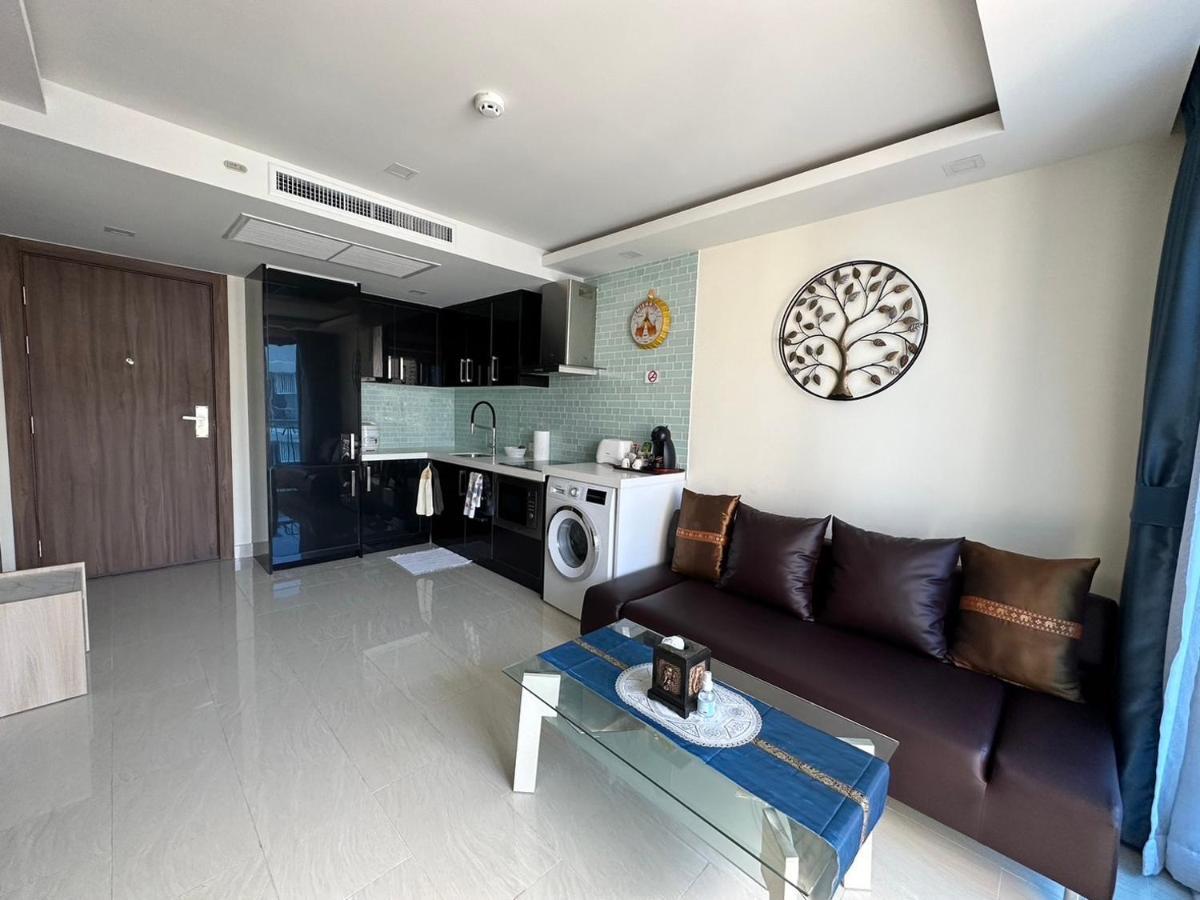 Luxury Business Suits In Grand Avenue By Pattaya City Estates 外观 照片