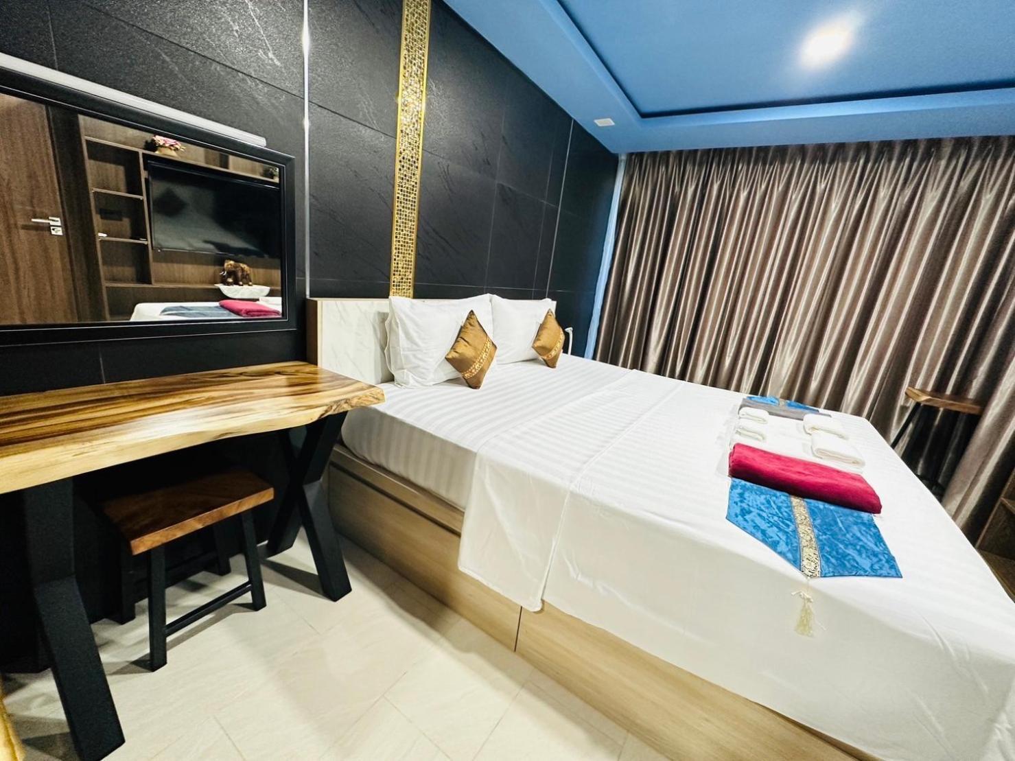 Luxury Business Suits In Grand Avenue By Pattaya City Estates 外观 照片