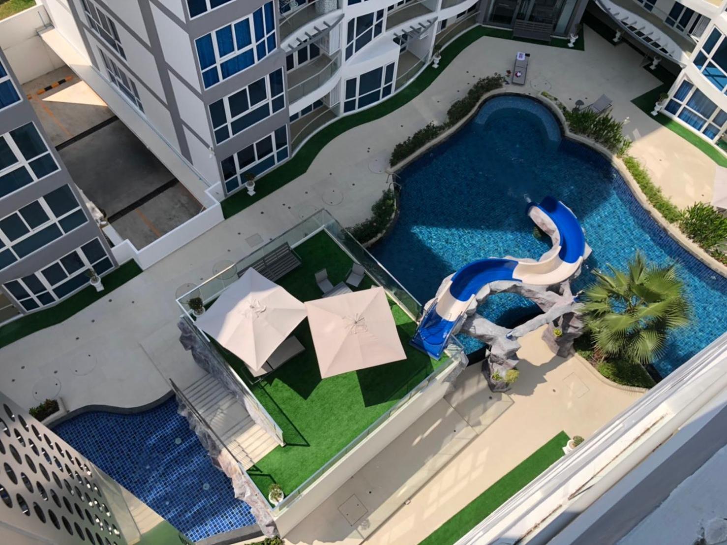 Luxury Business Suits In Grand Avenue By Pattaya City Estates 外观 照片