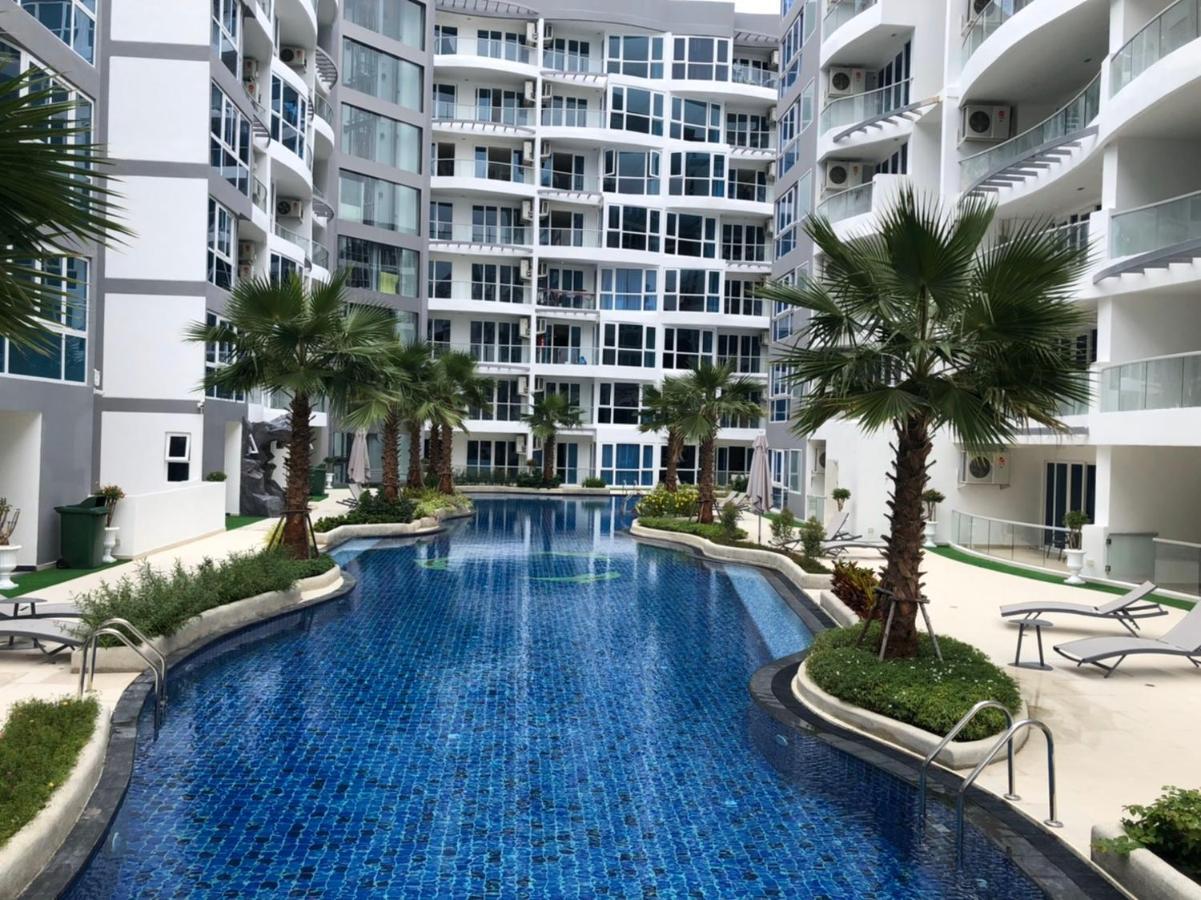 Luxury Business Suits In Grand Avenue By Pattaya City Estates 外观 照片