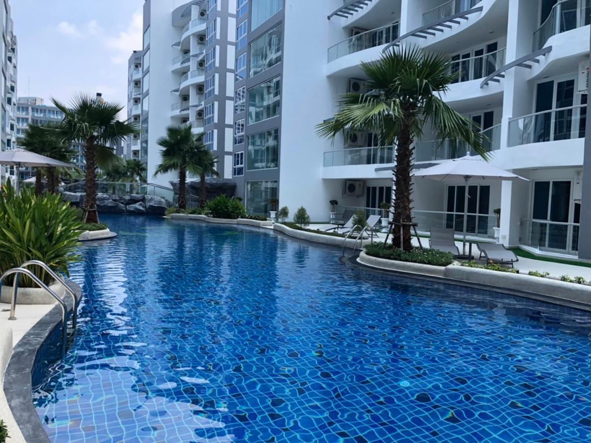 Luxury Business Suits In Grand Avenue By Pattaya City Estates 外观 照片